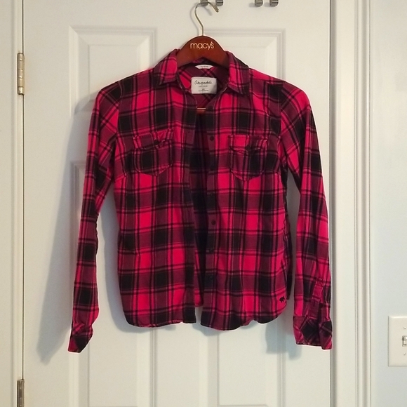Aeropostale Tops - Aeropostale Plaid Button Up, Size M, Pink/Black